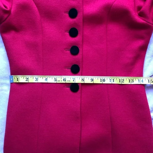 Vintage red coat with lace - Picture 6 of 7